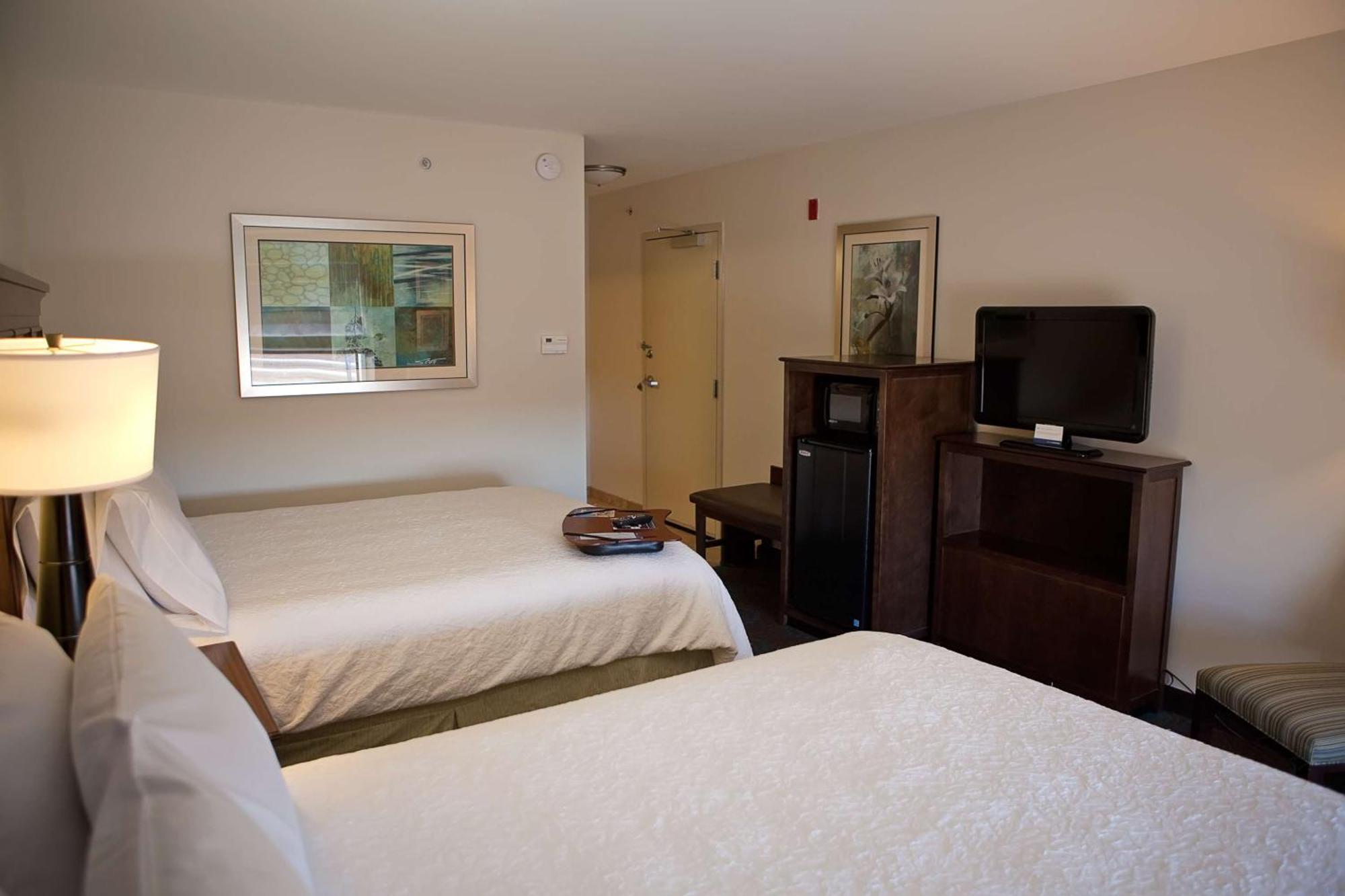 Hampton Inn Colby Exteriör bild